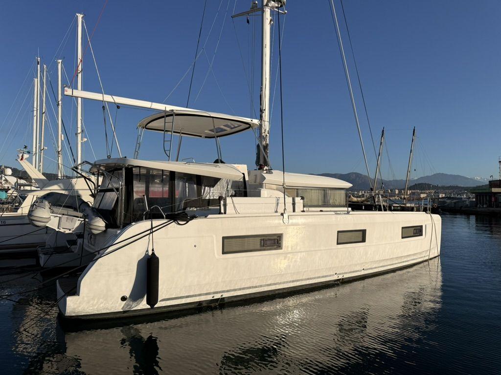 lagoon 46