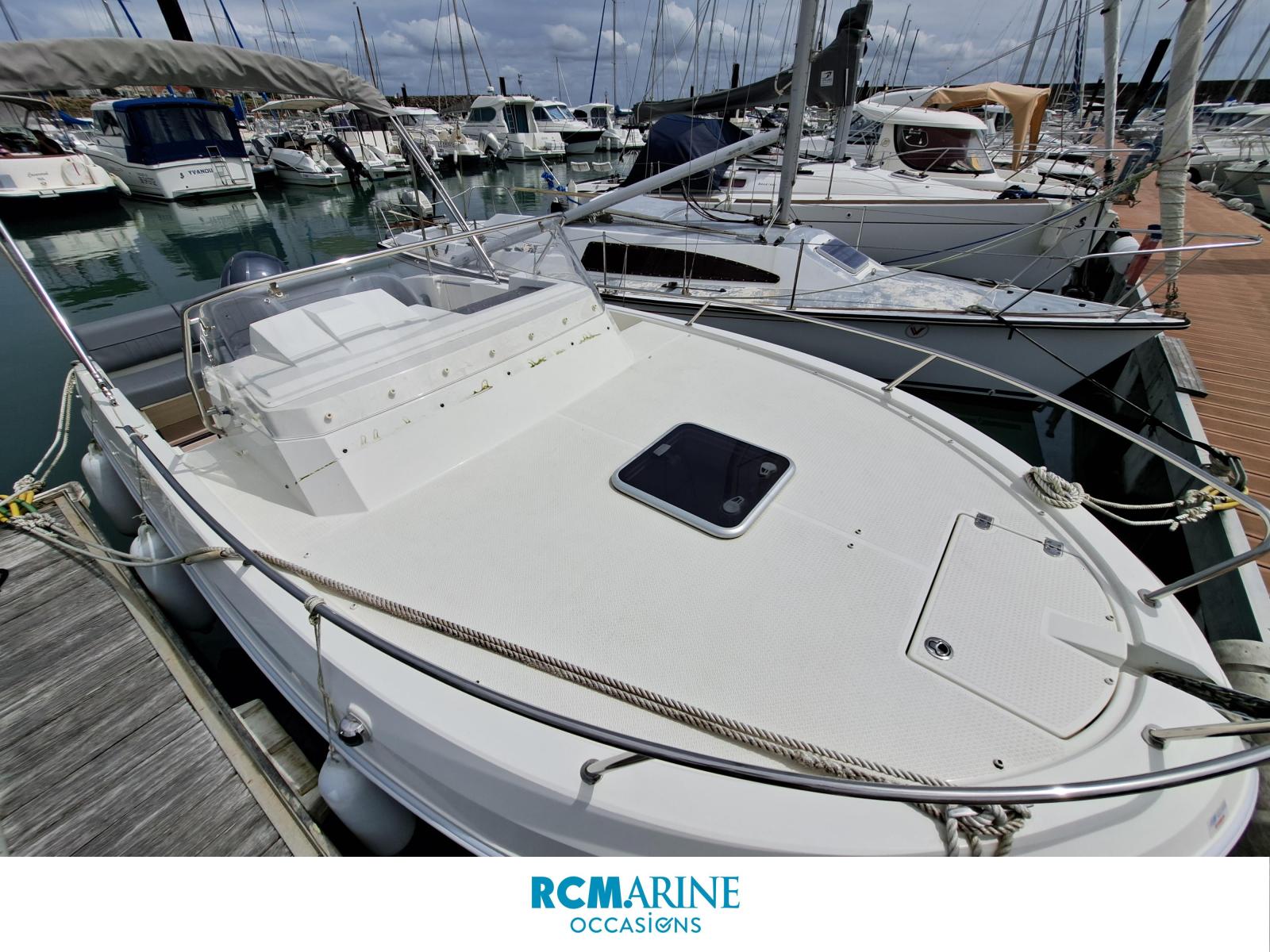 pacific craft 630 sun cruiser