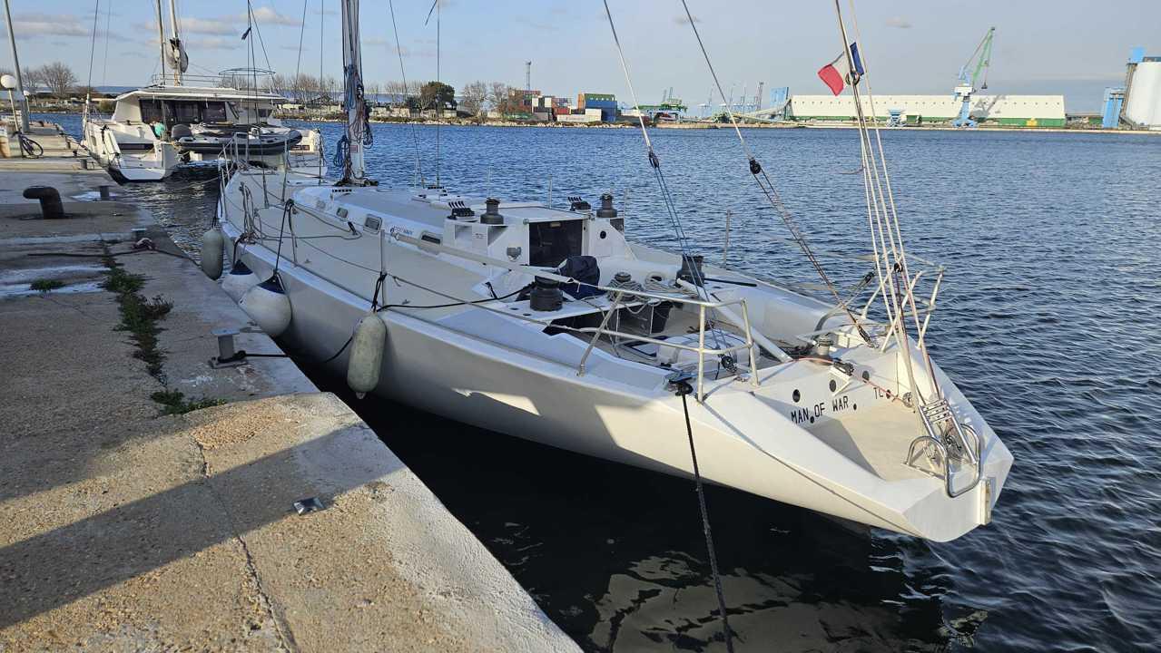 ecrolon pty German frers 48
