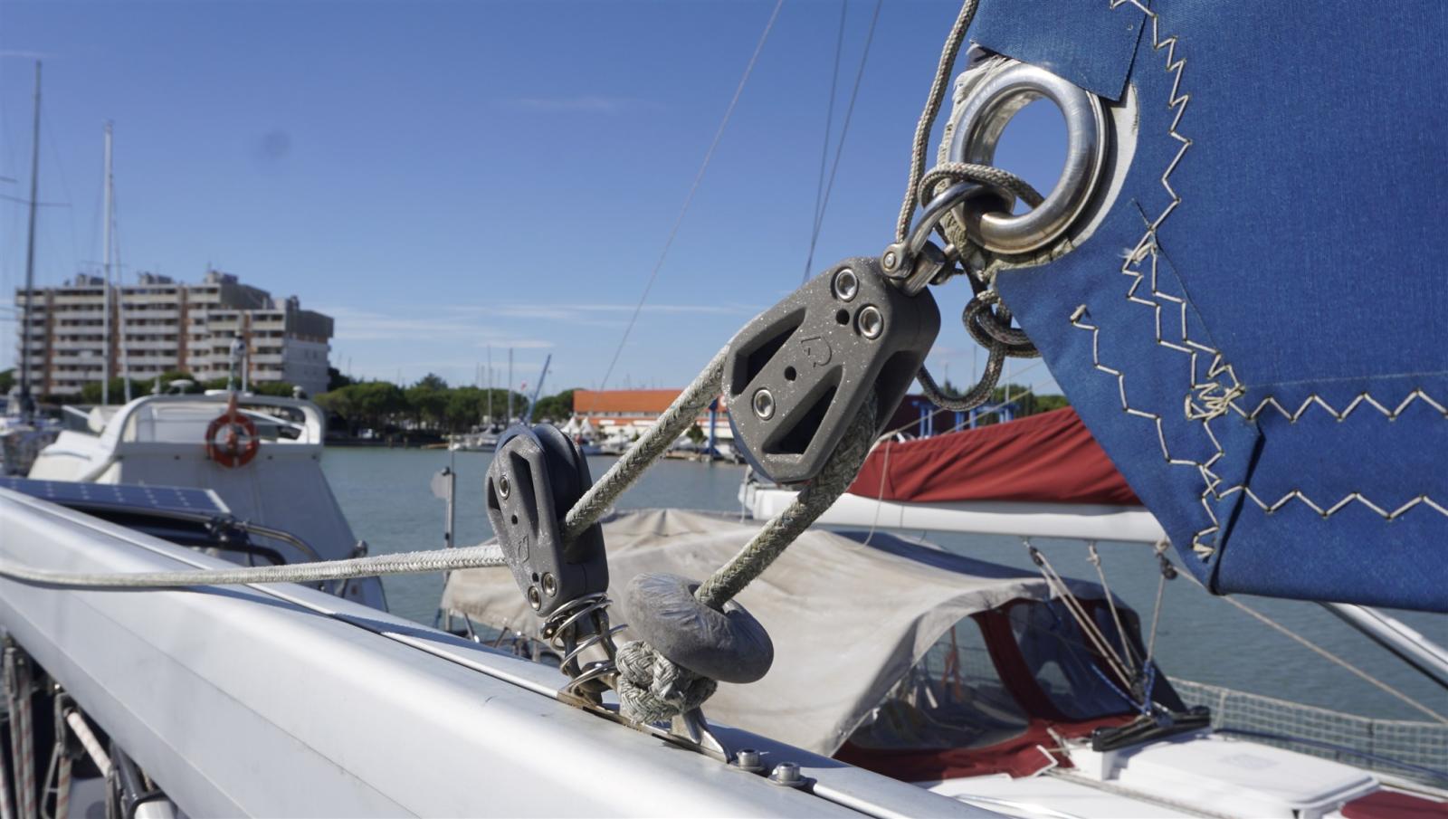 bavaria yachts Bavaria 42 cruiser