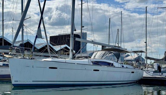 beneteau Oceanis 43