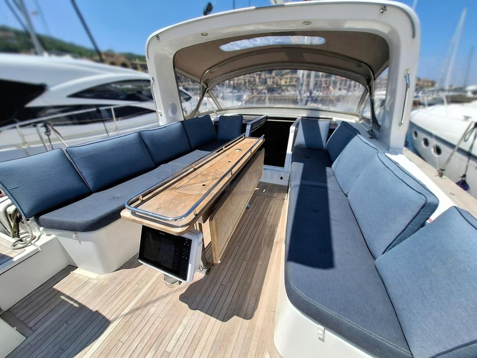 beneteau Oceanis 60