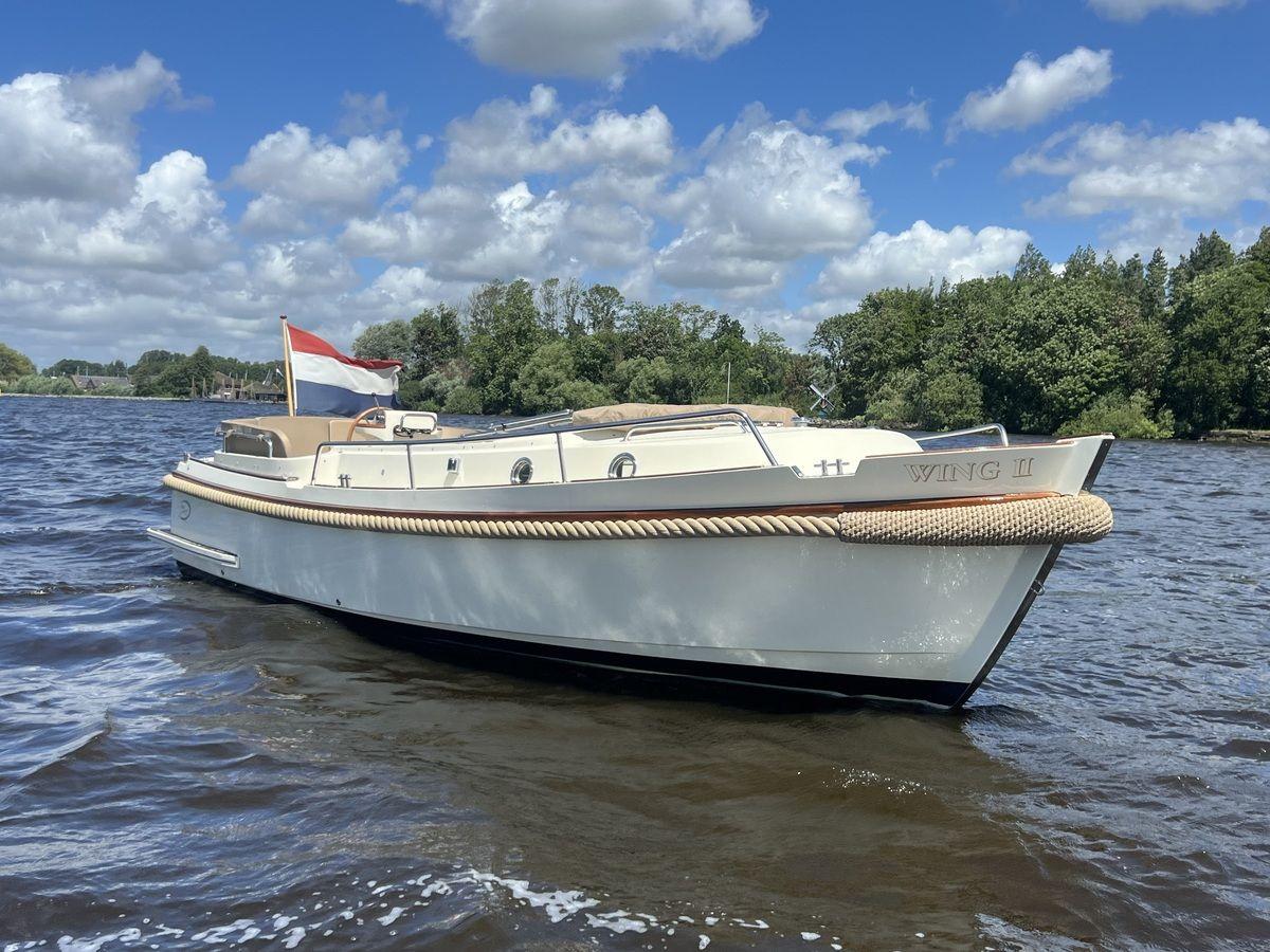 interboat Intercruiser 27 cabin