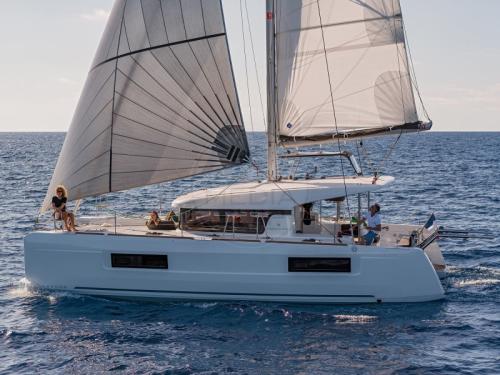Lagoon yachts lagoon 40