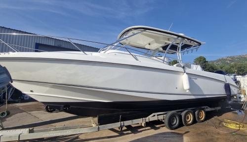 boston whaler 320 outrage