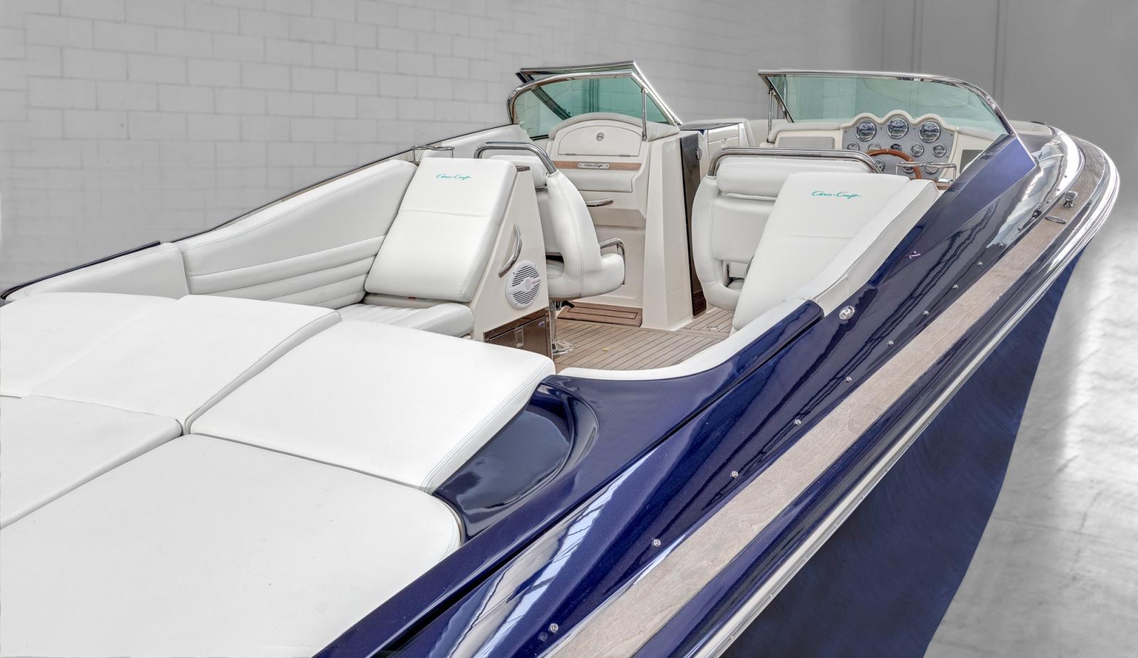 chris craft Launch 32
