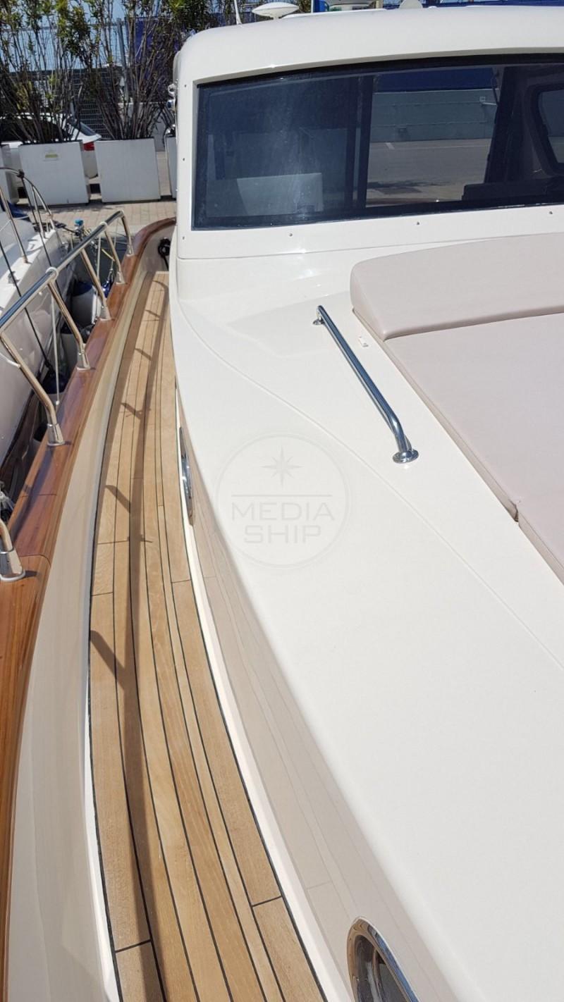 di donna Serapo 42 cabin