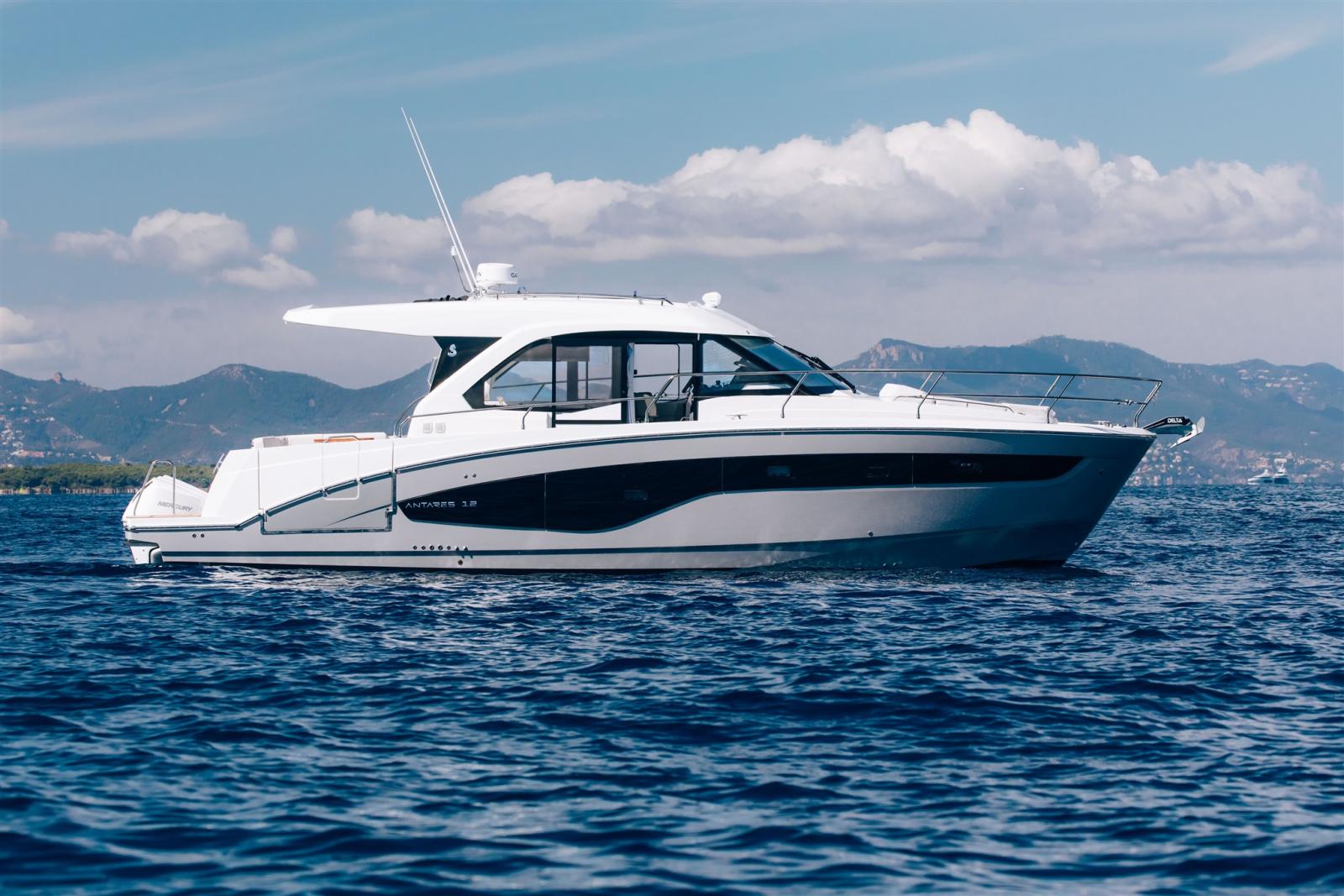 beneteau Antares 12 coupe
