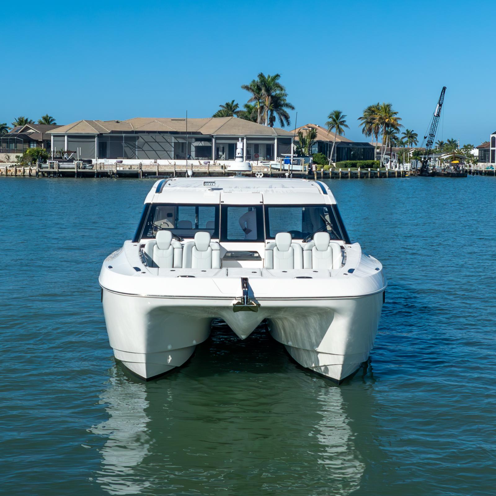 aquila 42 coupe