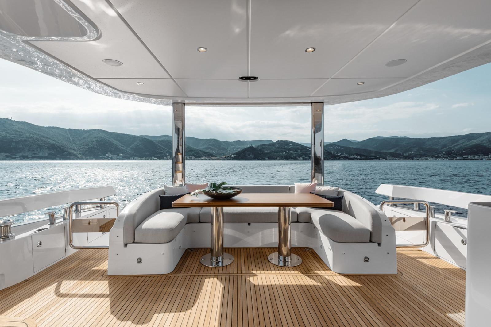 azimut 78 flybridge