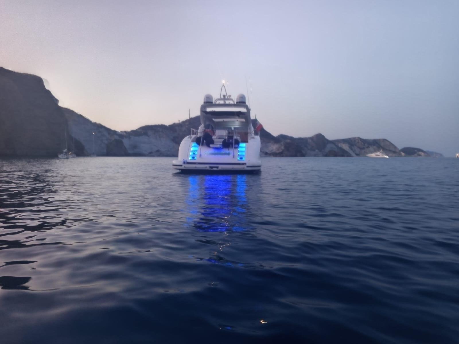 overmarine Mangusta 72 ht