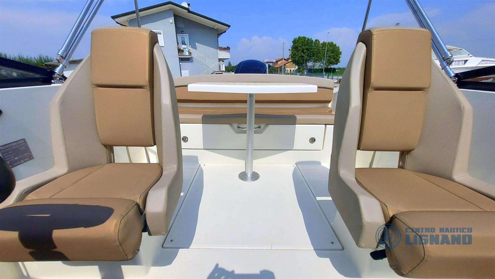 quicksilver Activ 605 cruiser