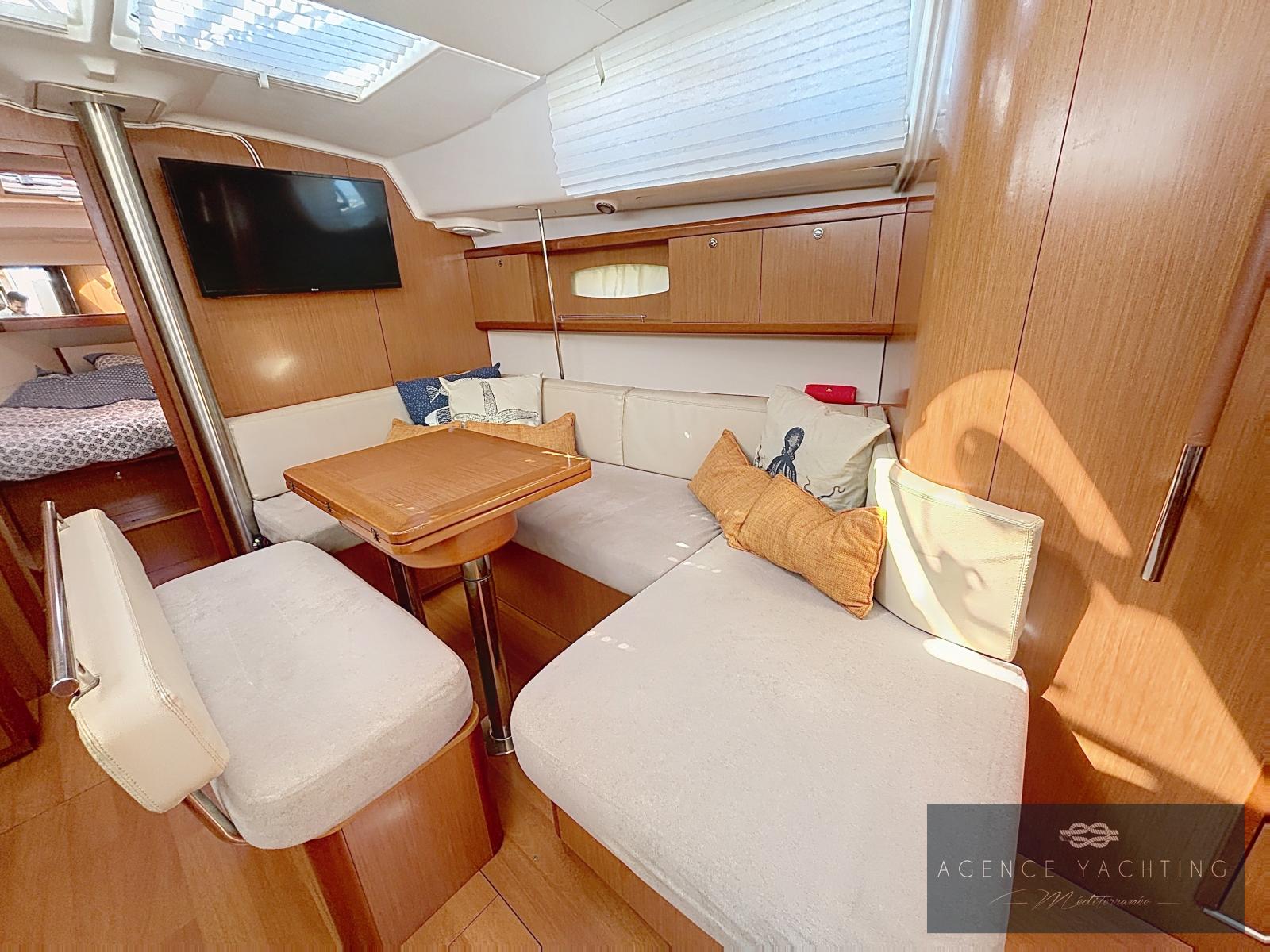 beneteau Oceanis 40