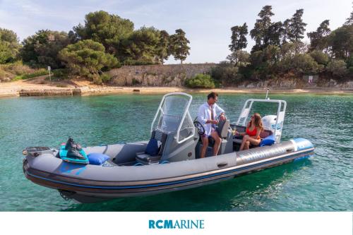 Highfield patrol 660 rcmarine