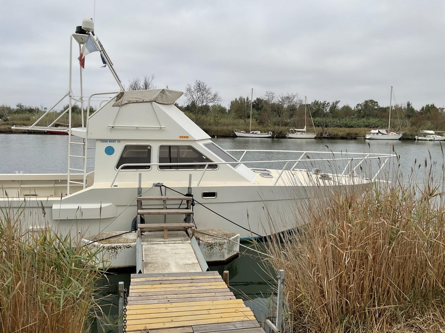 Vitech Marine Catamaran