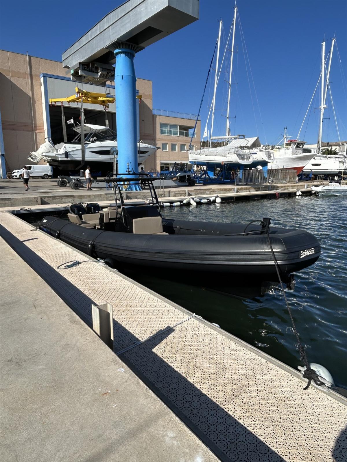 sea water Phantom 300