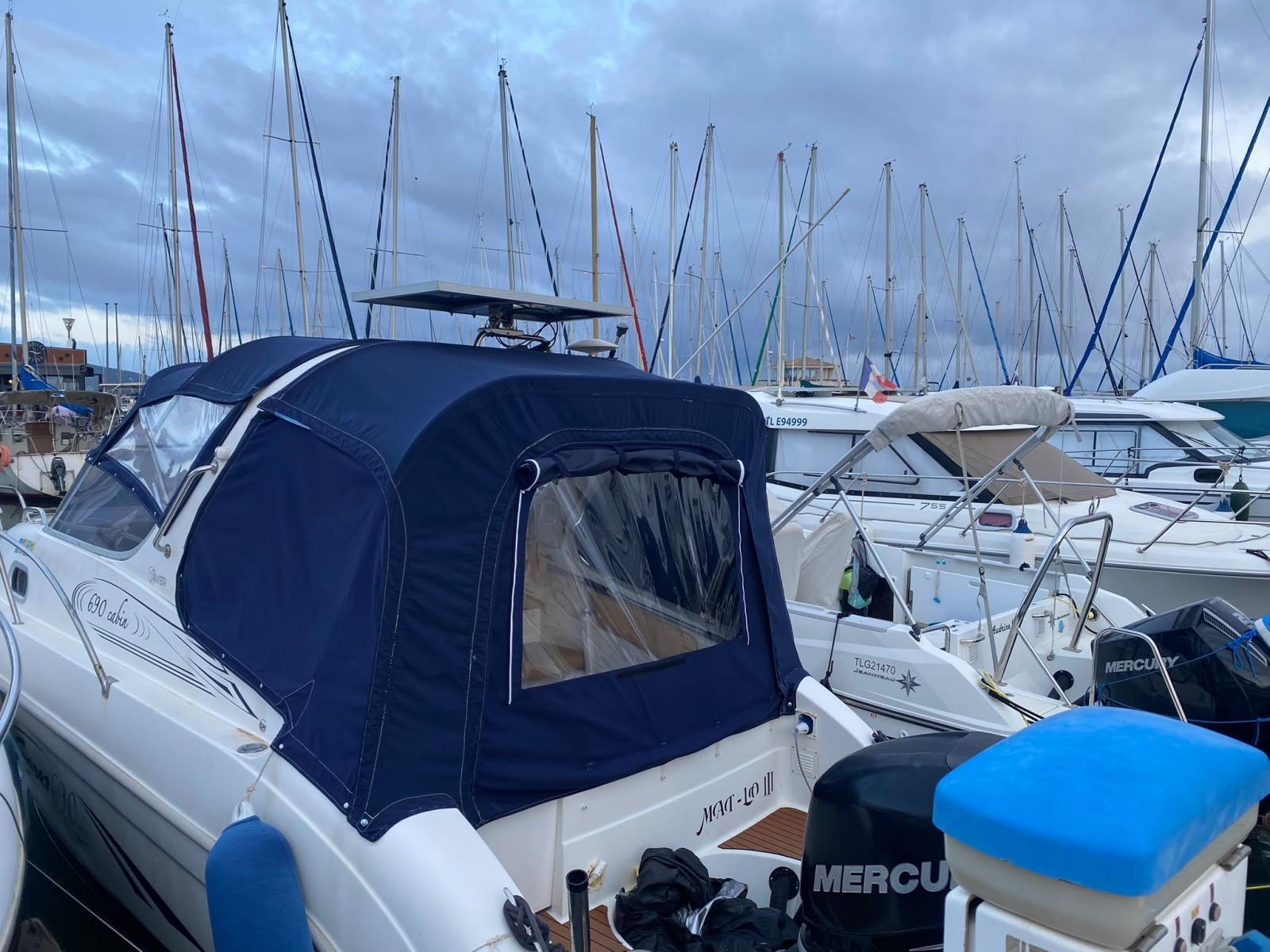 saver 690 cabin