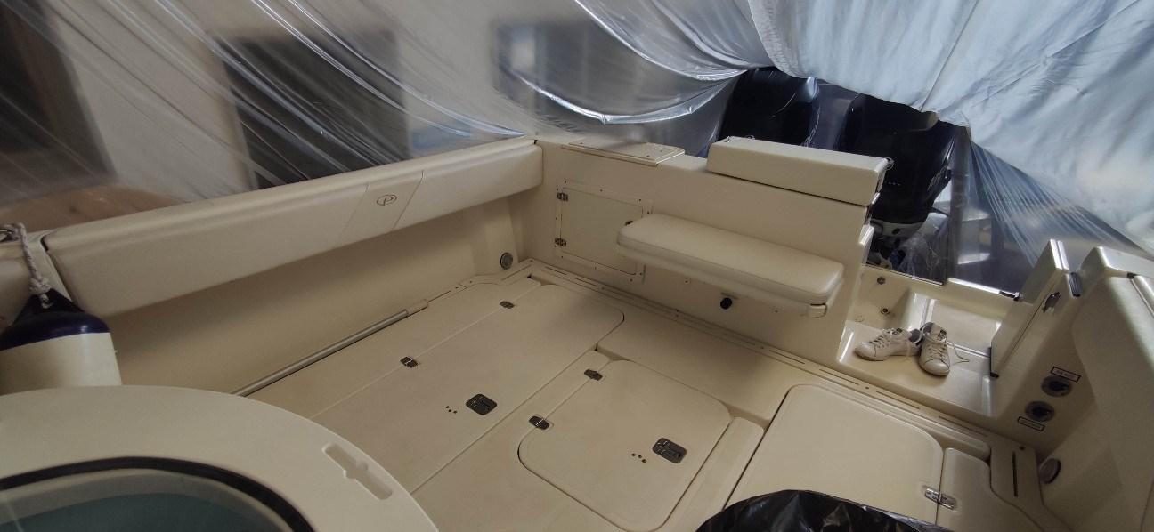 pursuit 3480 center console