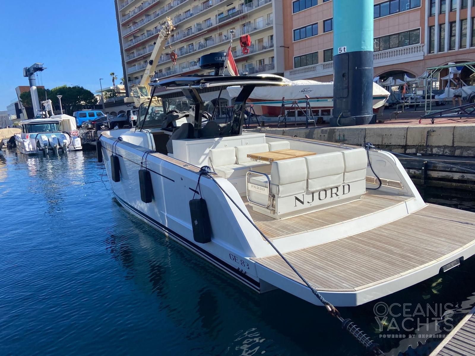 pardo yachts Walkaround 38