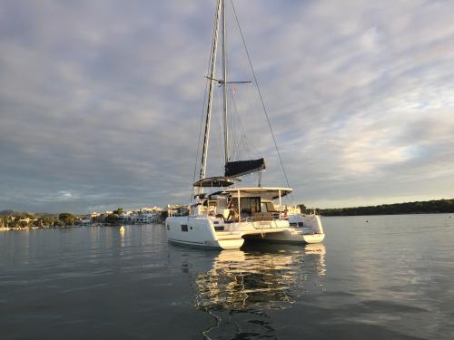 Lagoon 42