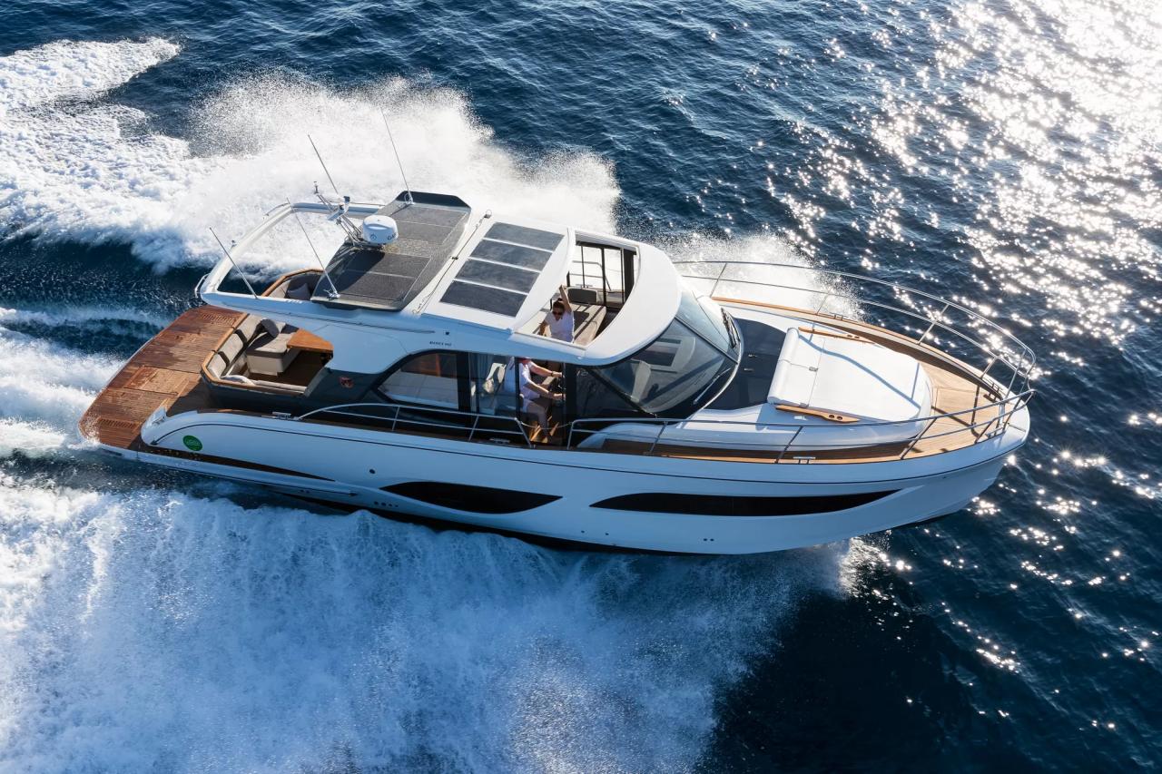 Scopri il Marex 440 Gourmet Cruiser: Lusso, Comfort e Innovazione
