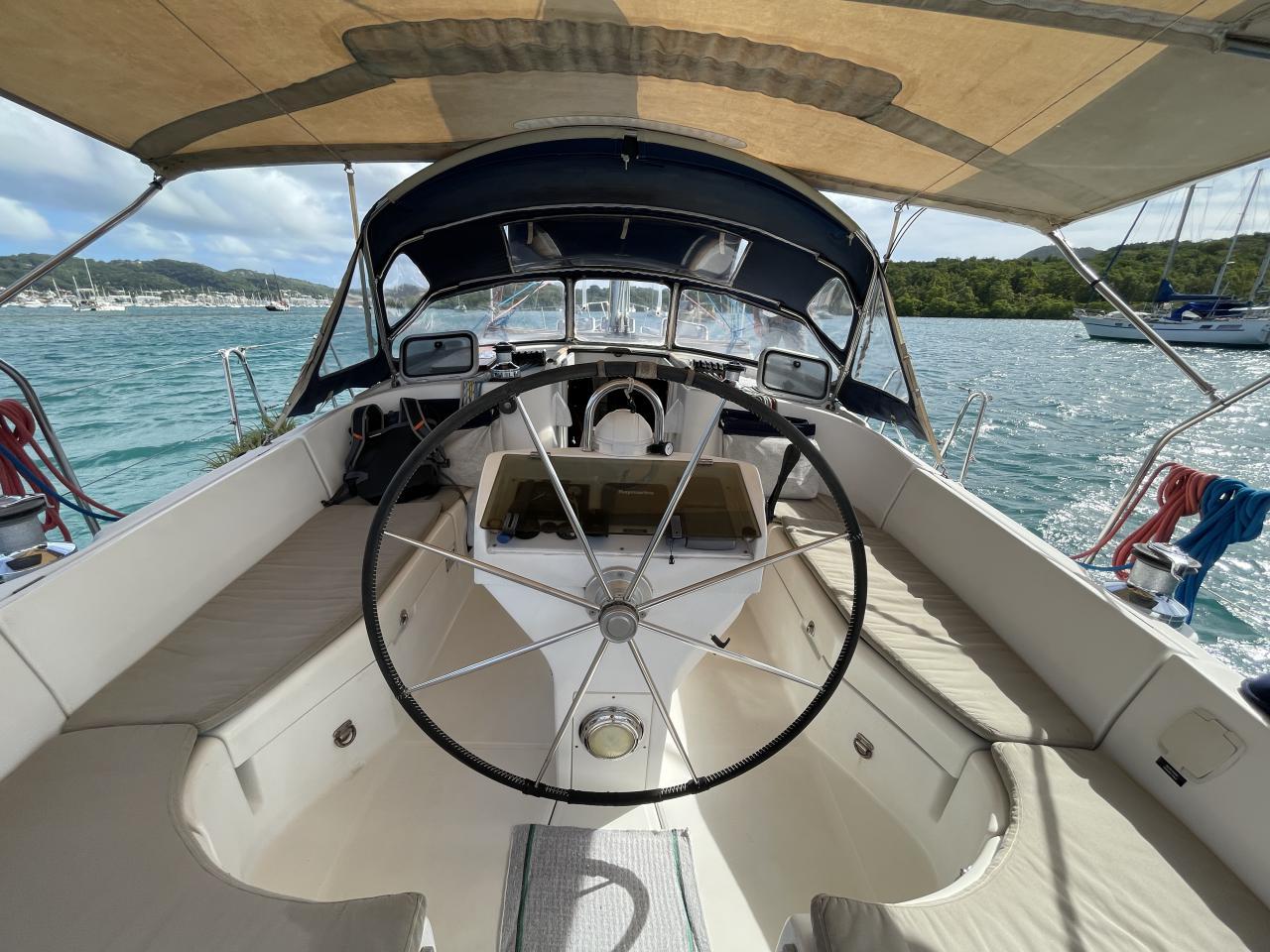 beneteau Oceanis 411 celebration