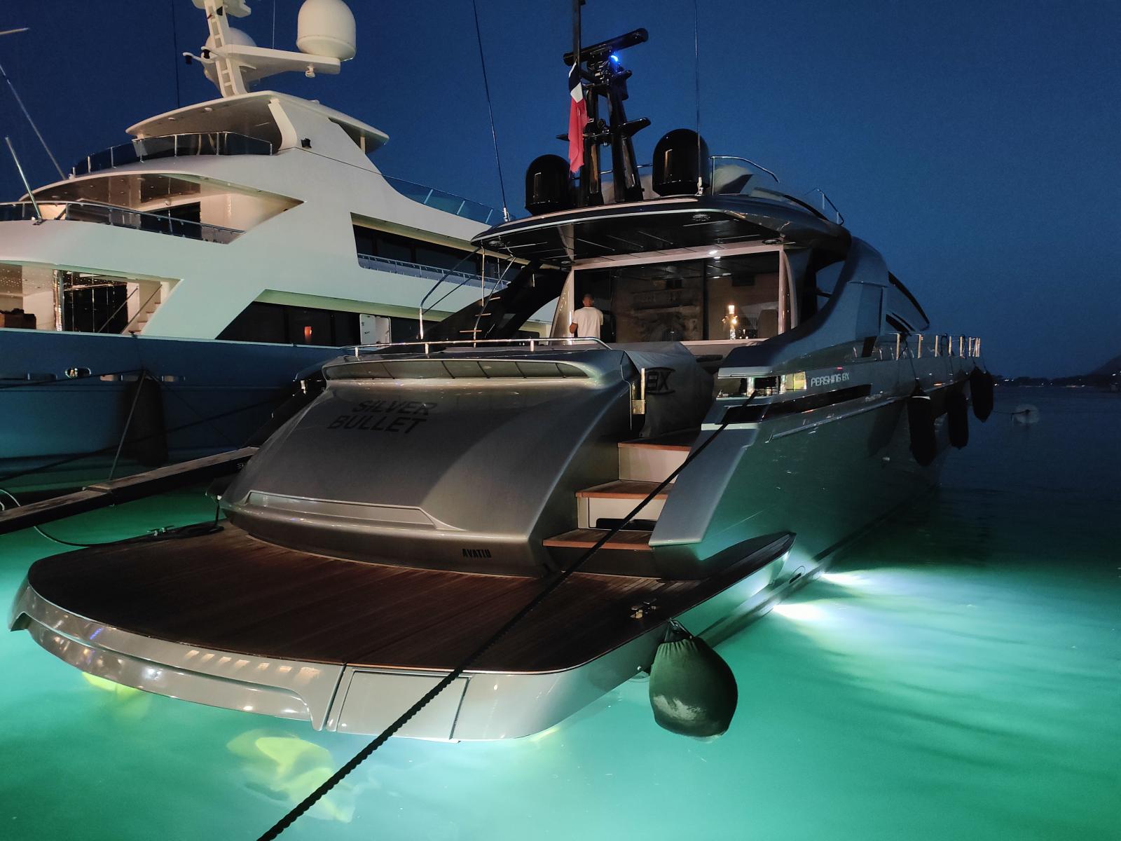 pershing 8X