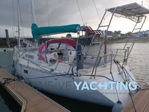 Beneteau first 35