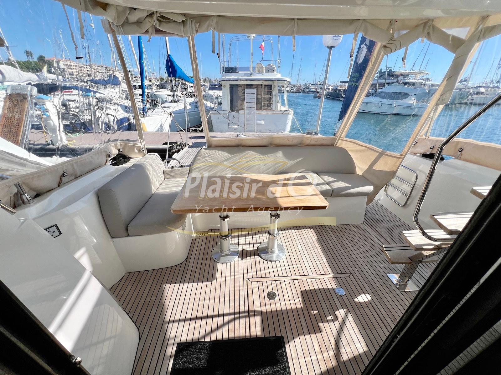 prestige yacht 420 Fly