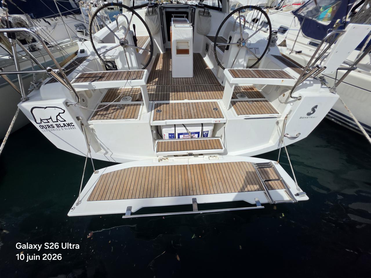 beneteau Oceanis 38