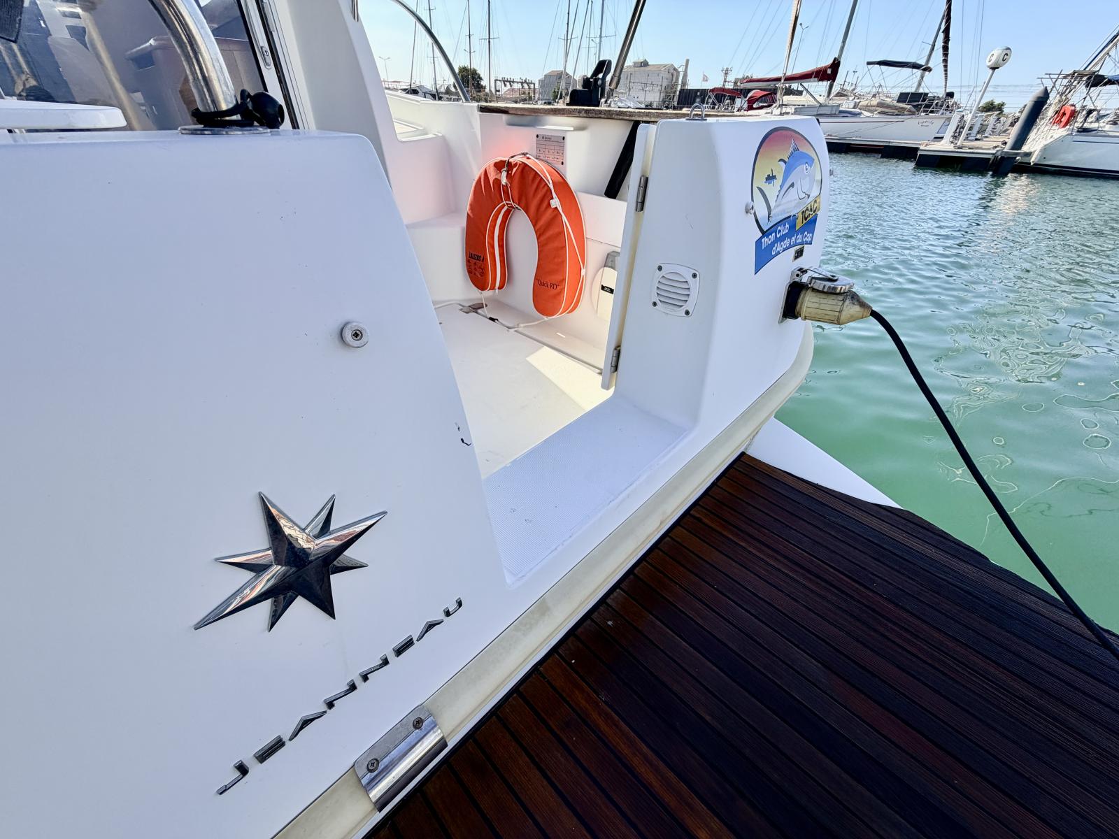 jeanneau Merry Fisher 8