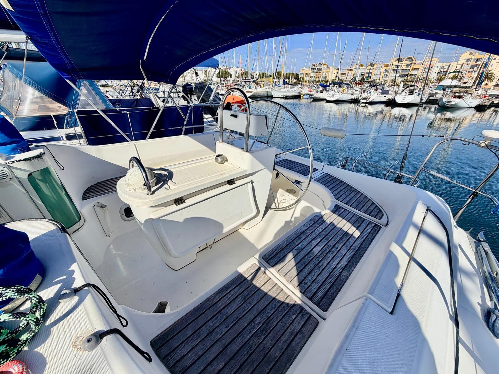 benetau Oceanis 351
